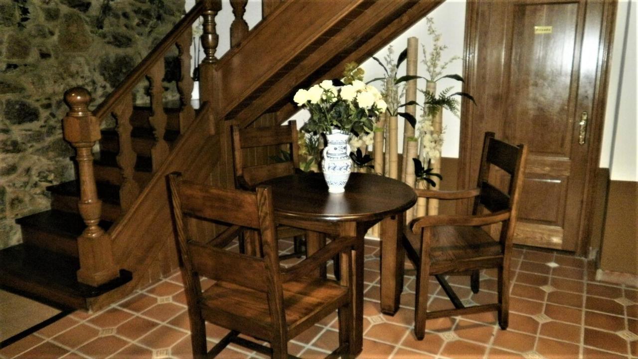 Casa De Los Somoza Melide Exteriör bild