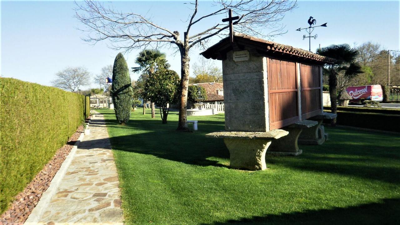 Casa De Los Somoza Melide Exteriör bild