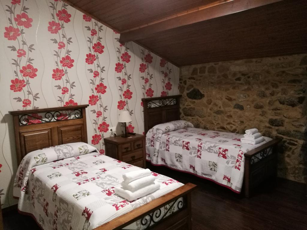 Casa De Los Somoza Melide Exteriör bild